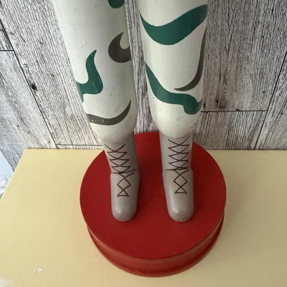 VTG U.S. Army Nutcracker Camouflage Soldier Wooden 14